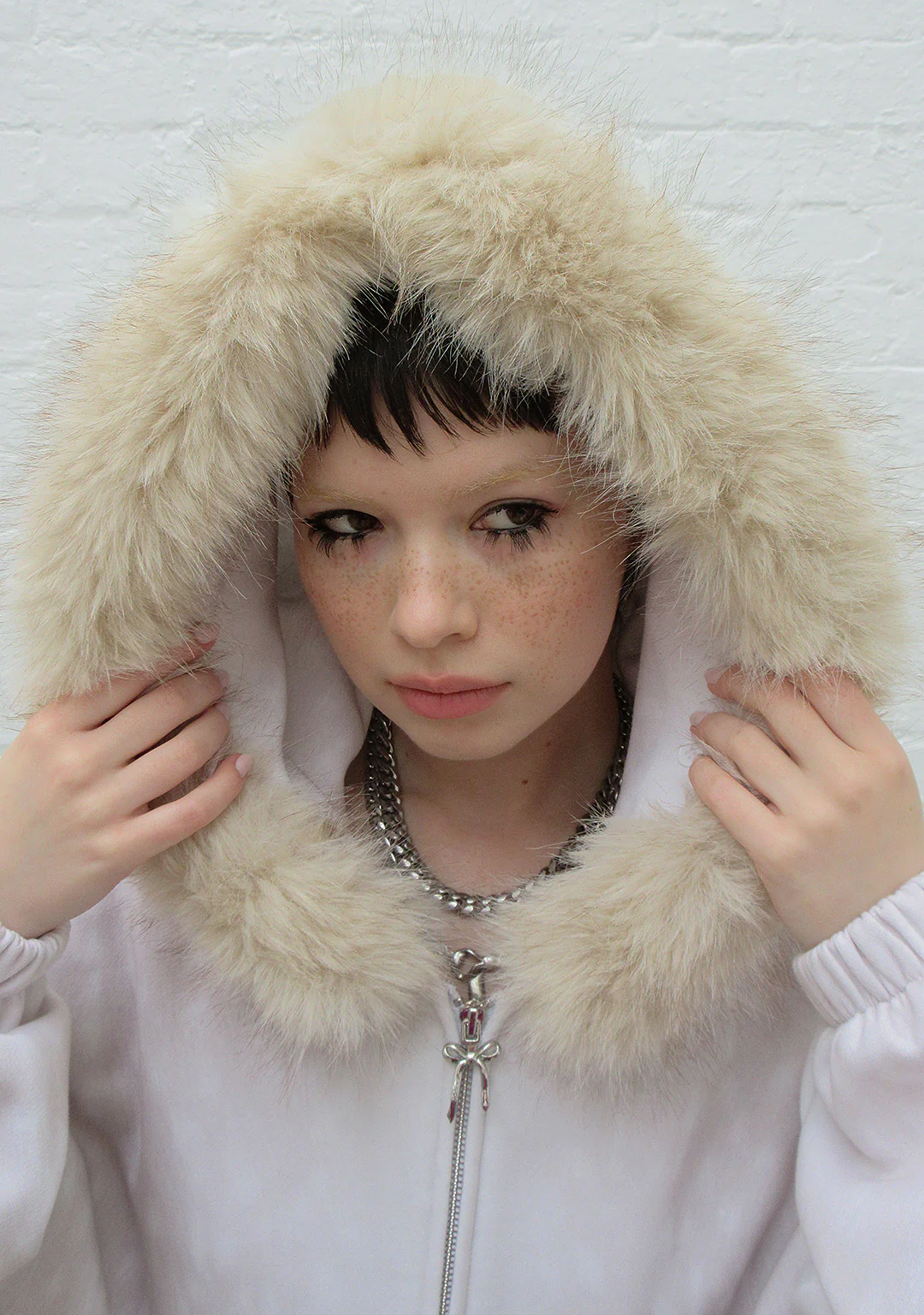 FAWN FAUX FUR CROP ZIP HOODIE OFF WHITE (DETACHABLE FUR) - Image 6